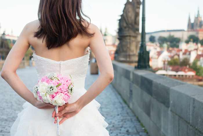 年収800万円の男性と結婚するイメージ