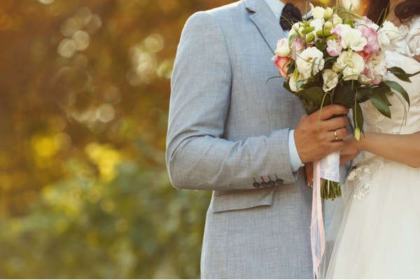 結婚相談所の料金を抑えるイメージ